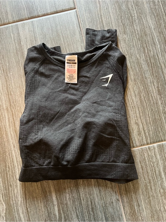 Gymshark Tops - Gymshark Black Seamless Crop Top